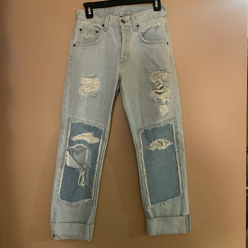 NWT LF light wash jeans with patches